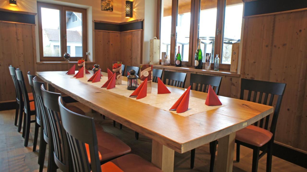 Hotel Heimfeld Restaurant Cafe Garching an Der Alz Esterno foto
