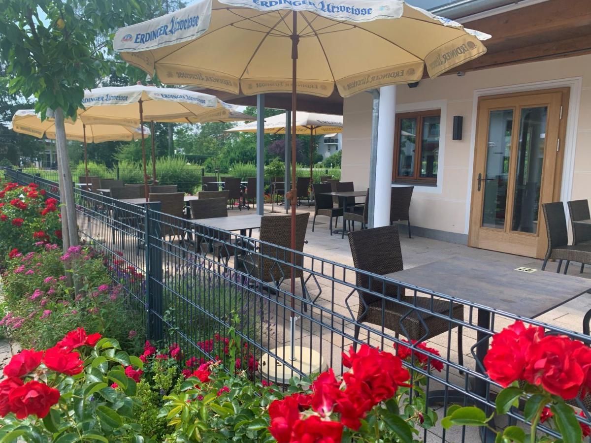 Hotel Heimfeld Restaurant Cafe Garching an Der Alz Esterno foto